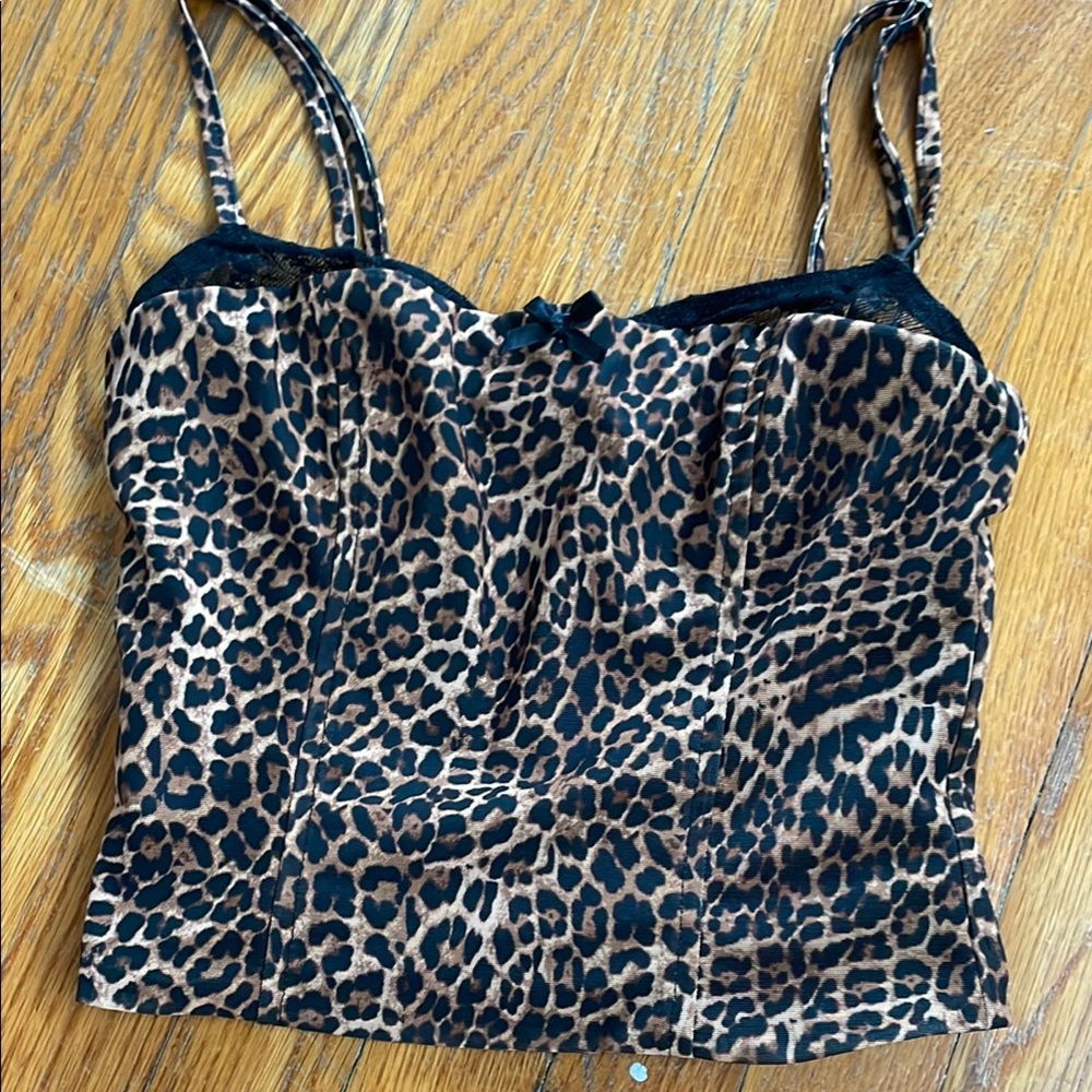 Edikted Leopard Print Women's Top